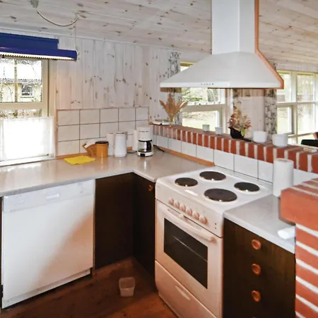 2 Bedroom In Glesborg Holiday home *